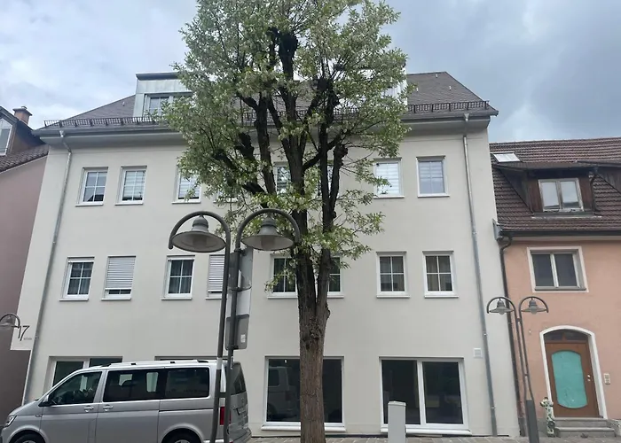 Golden Poodle Luxusappartment Am Neuen Schloss Tettang