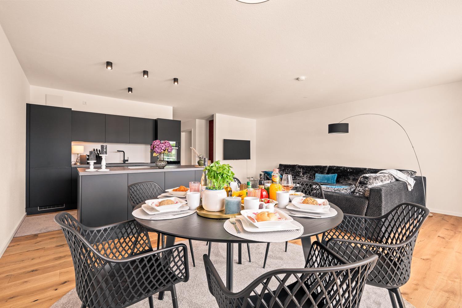 Apartment Golden Poodle Luxusappartment Am Neuen Schloss Tettang *